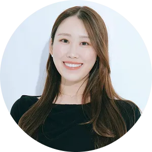 臼井 沙耶 代表取締役